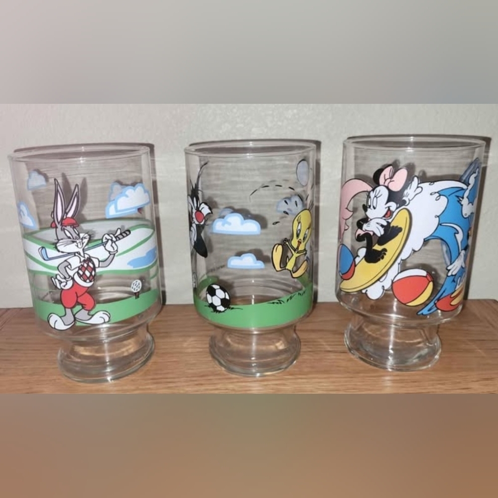 Looney Toon Glasses , Oversized, Set Of 3